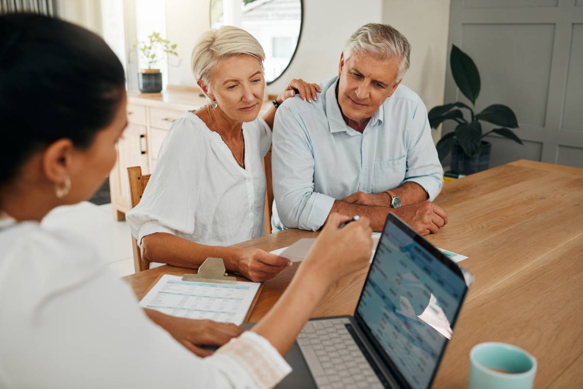 Comment trouver une mutuelle senior abordable sans renoncer à l'essentiel ?